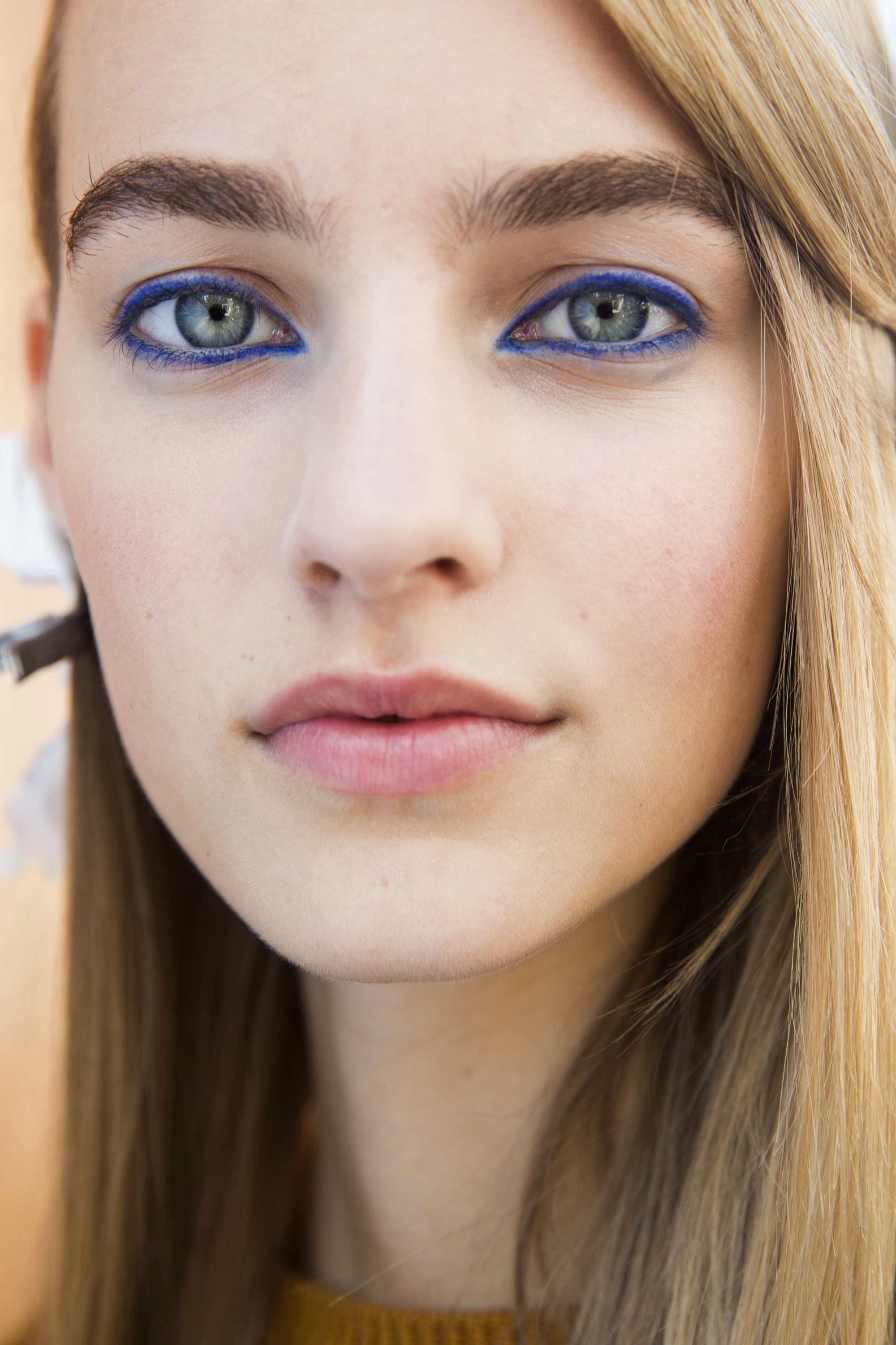 The Pros and Cons of Airbrush Makeup